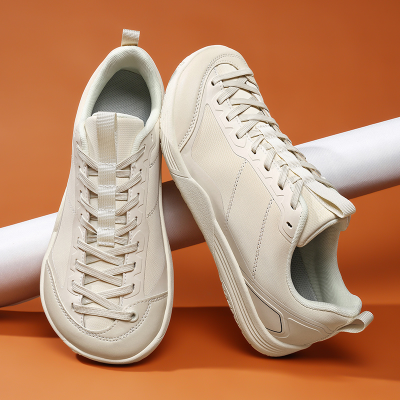 Sneaker Box - أحذية رياضية كاجوال للرجال بتصميم واسع
